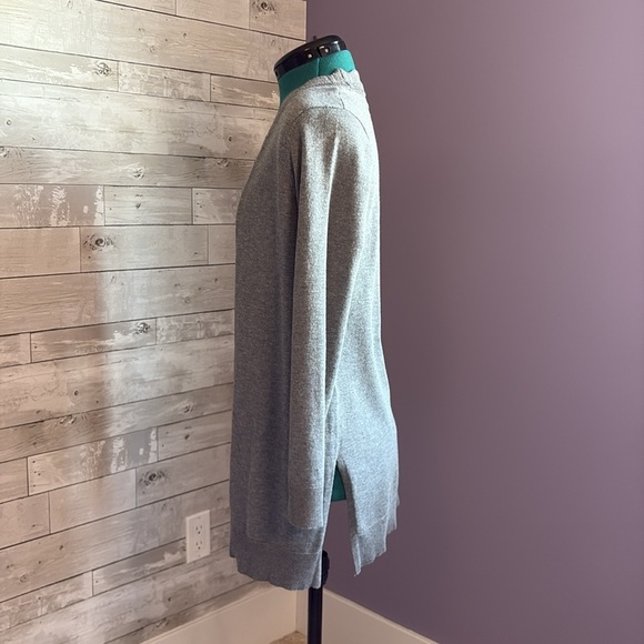 NWT CABLE & GAUGE Scallop Edge Gray Knit Open Cardigan - Picture 8 of 9